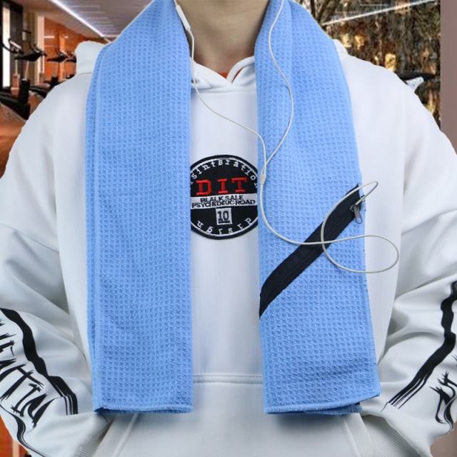 Microfiber Waffle Gym Towel with Zipper Pocket (2) Khăn tập thể dục bằng sợi nhỏ có túi dây kéo (2)