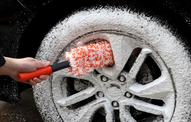 <h3>Versatile Tool for Complete Vehicle Detailing</h3> 