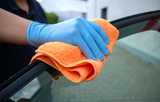 <h3>Large Size for Efficient Car Detailing</h3> 