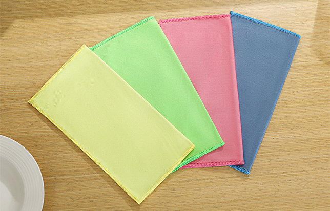 <h3>GRS Certified Recycled Materials</h3> 